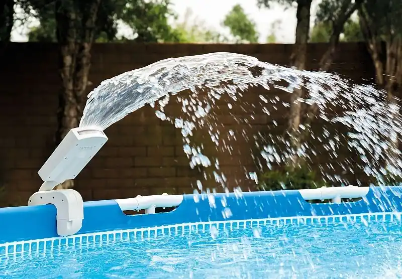 Top-Seller INTEX LED Vierfarbige Pool Wasser Sprüher 28089